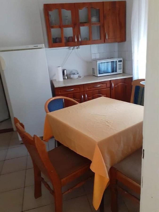 Nosztalgia Vendégház Tapolca Exterior foto